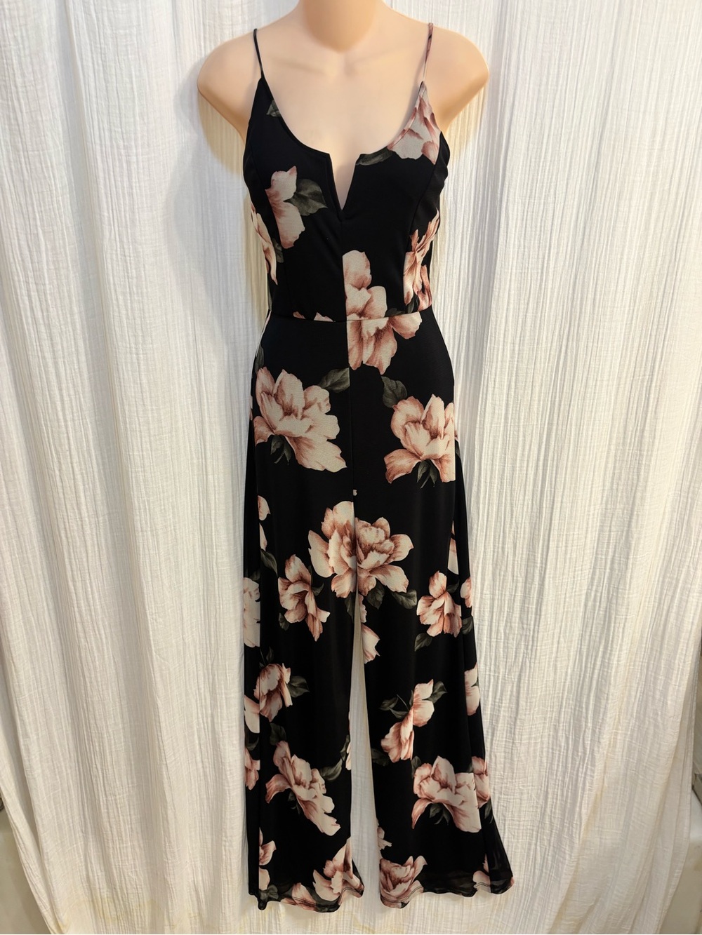 G by GUESS Black/Pink Floral Wide Leg V-Neck Strappy Jumpsuit S